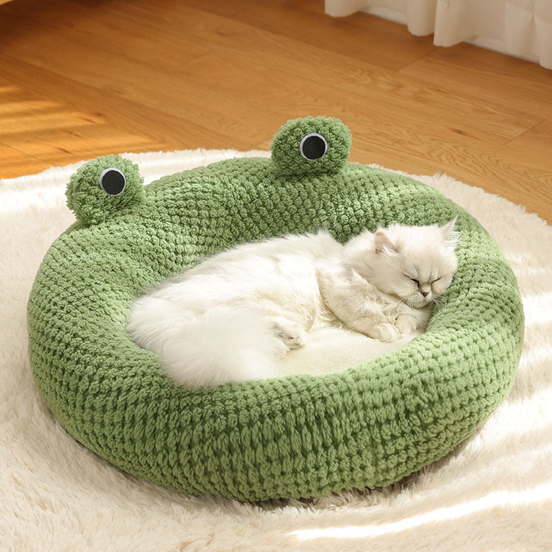 Frog Series - Winter Bed